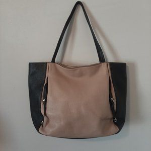 Perlina Cruise Leather Tote